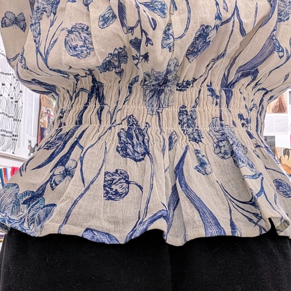 Floral Off-Shoulder Top - Picture 7 of 14